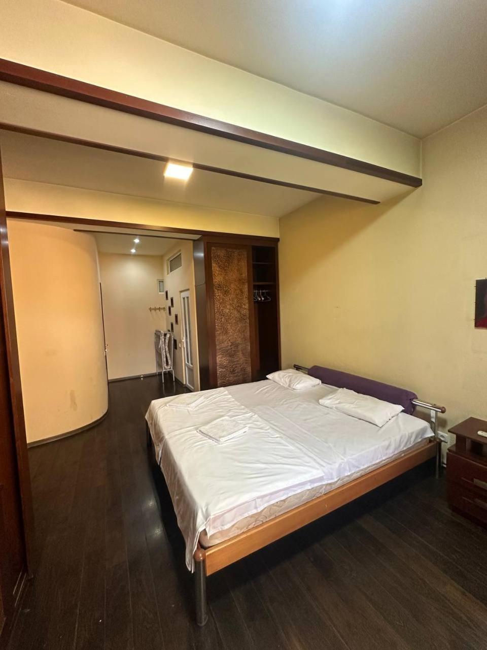 Hotel Costa Erevan Esterno foto