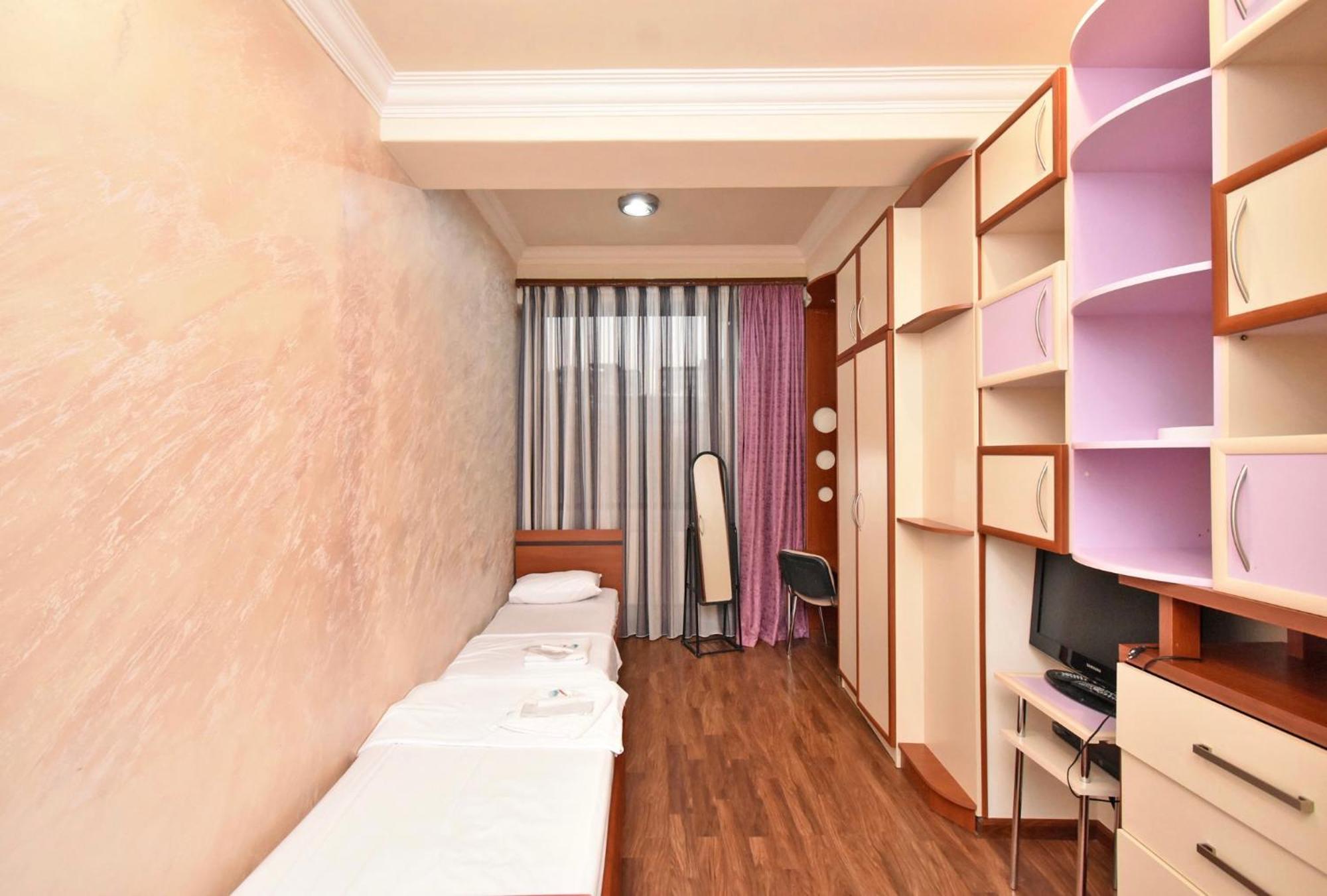 Hotel Costa Erevan Esterno foto