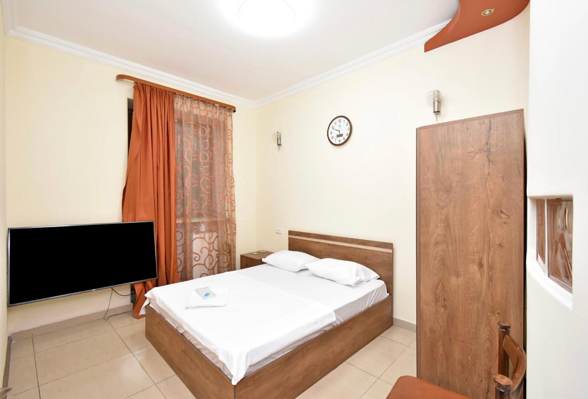 Hotel Costa Erevan Esterno foto
