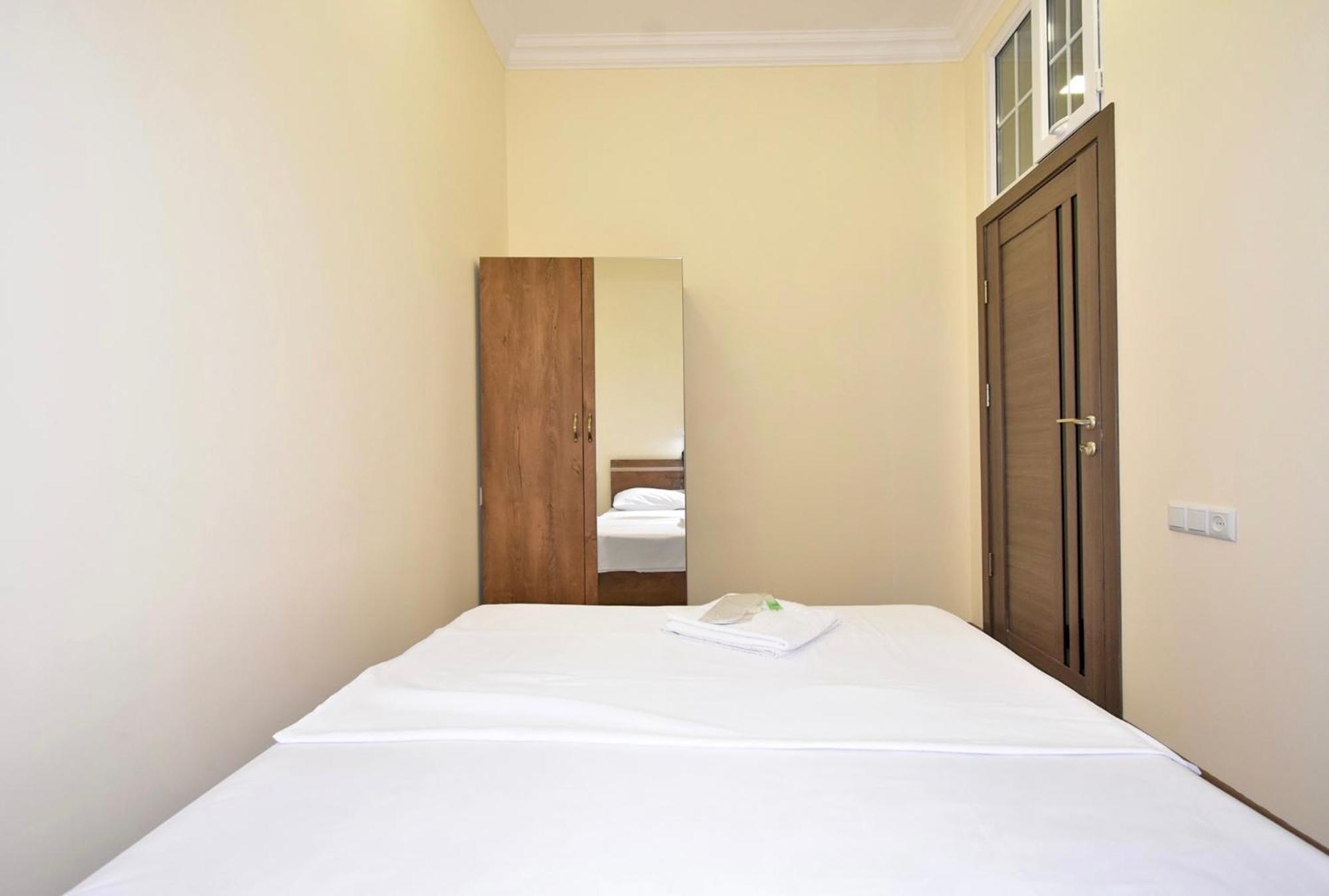 Hotel Costa Erevan Esterno foto
