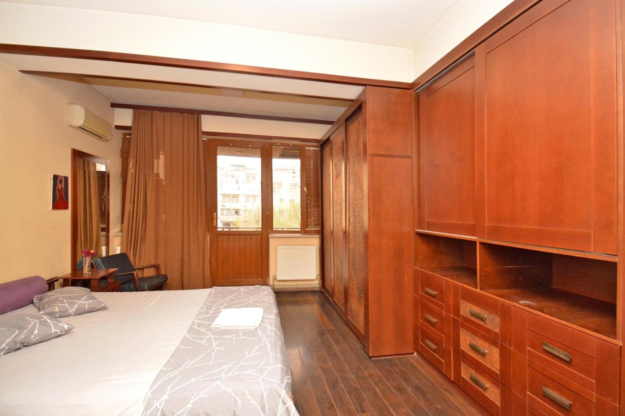 Hotel Costa Erevan Esterno foto