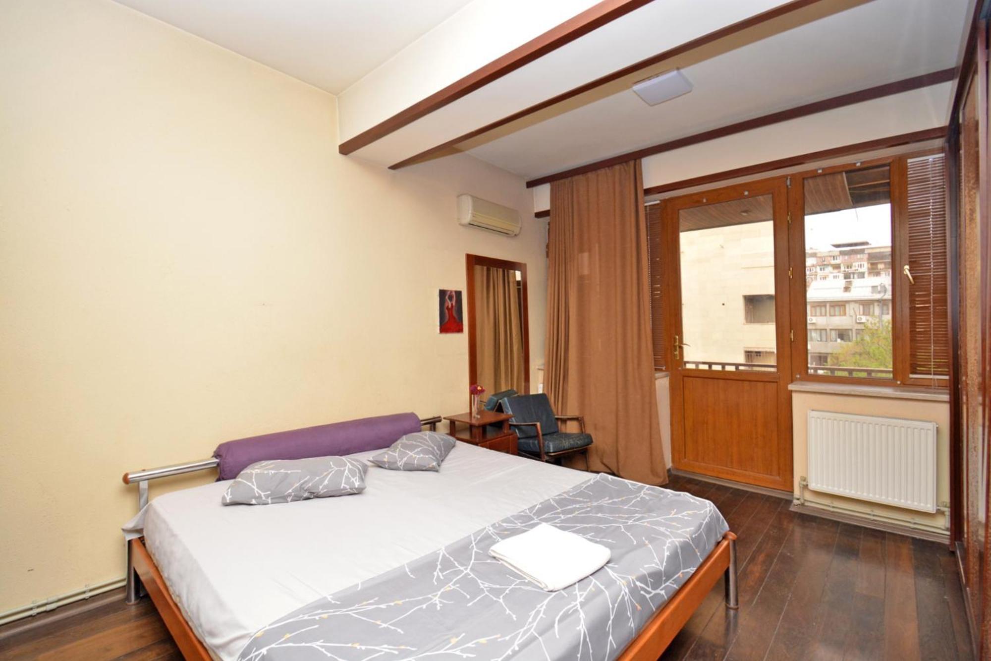 Hotel Costa Erevan Esterno foto